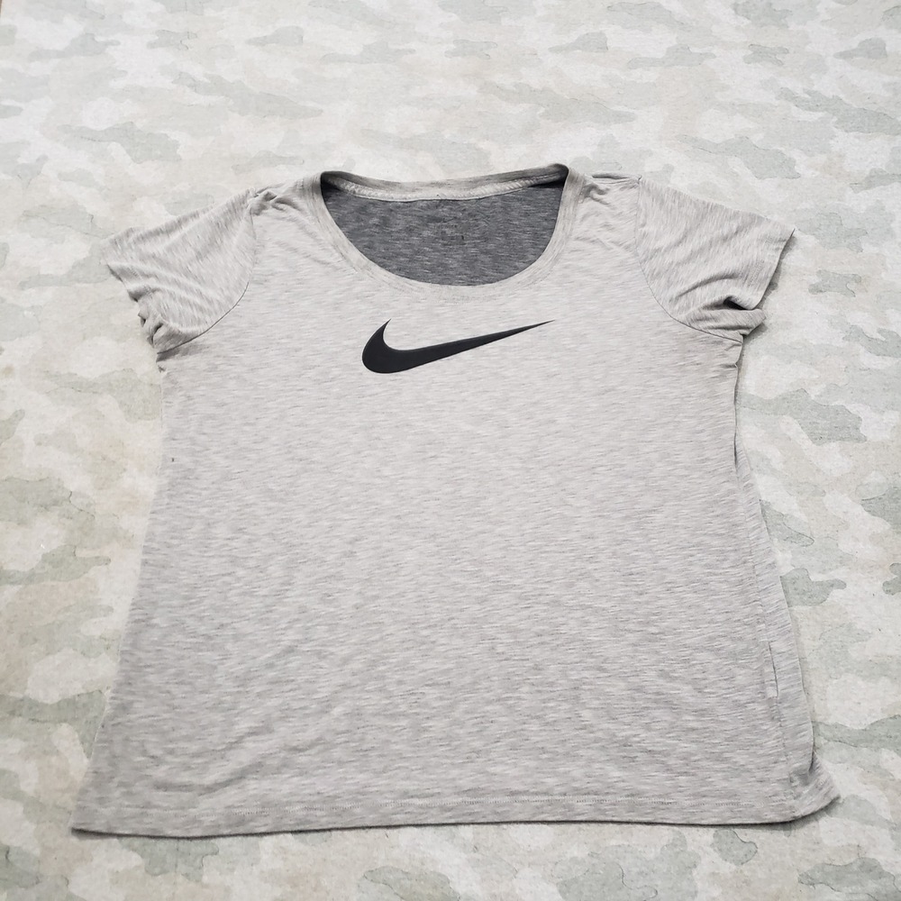 Nike Top Women XL Gray Dri-FIT Short Sleeve Activewear Sports Center Swoosh
